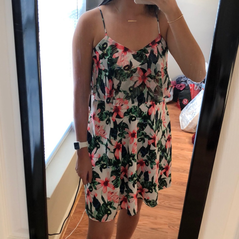 NWOT Vince Camuto Dress